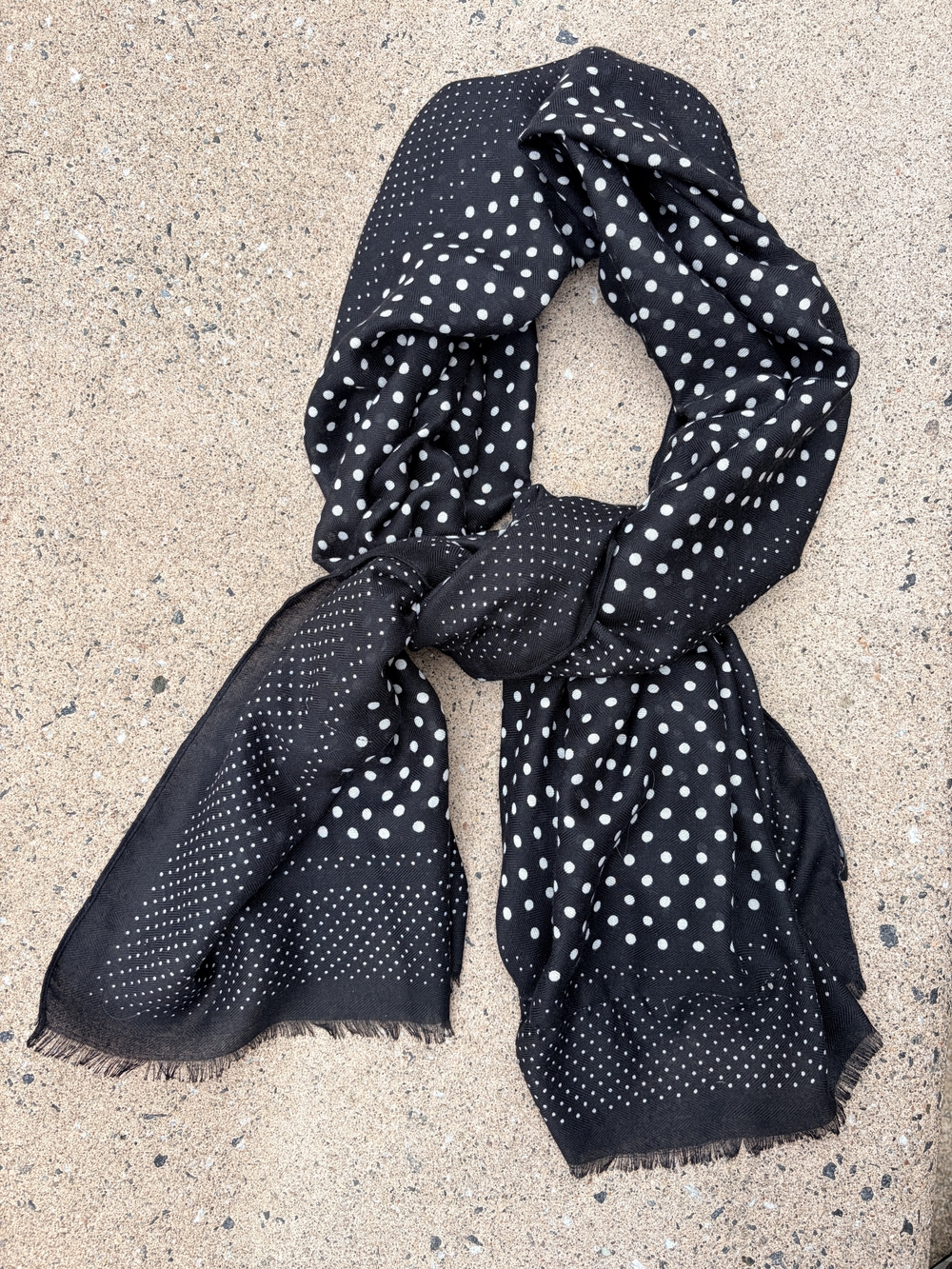 Banana Republic Retro Black & White Polka Dot Women's Large Scarf Wrap